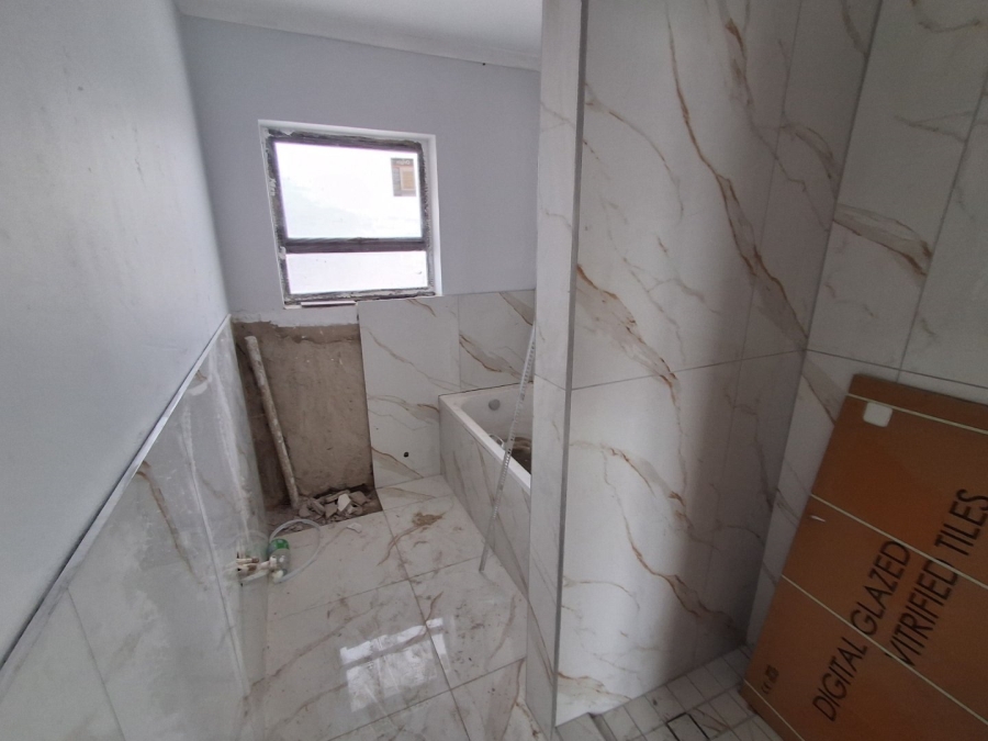 2 Bedroom Property for Sale in Ruyterwacht Western Cape
